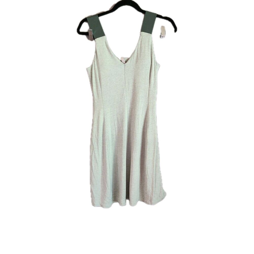 Athleta Santorini Tennis Dress SZ XS Sage Green V-Neck Sleeveless Activewear
